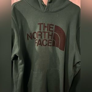The North Face Men’s Sweatshirt Size Large